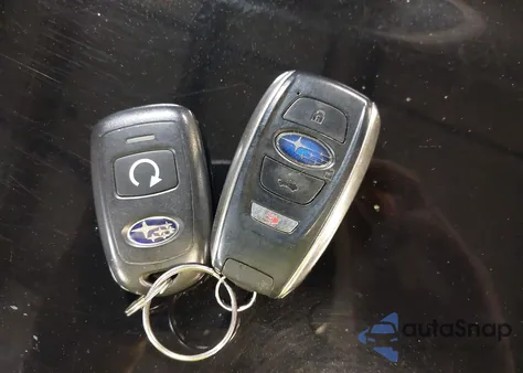 2017 Subaru Impreza 2.0I Limited из США, поврежденный, VIN 4S3GKAT69H3626302